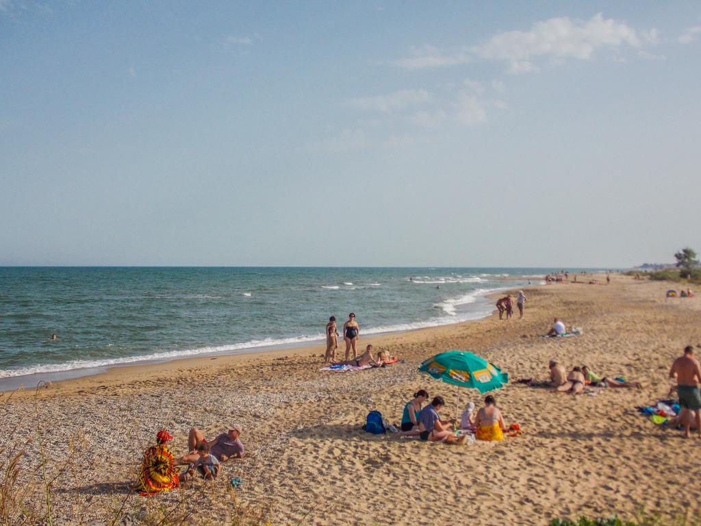 Akunamatata - Мини Отель Zatoka Exterior photo