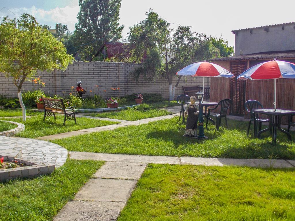 Akunamatata - Мини Отель Zatoka Exterior photo