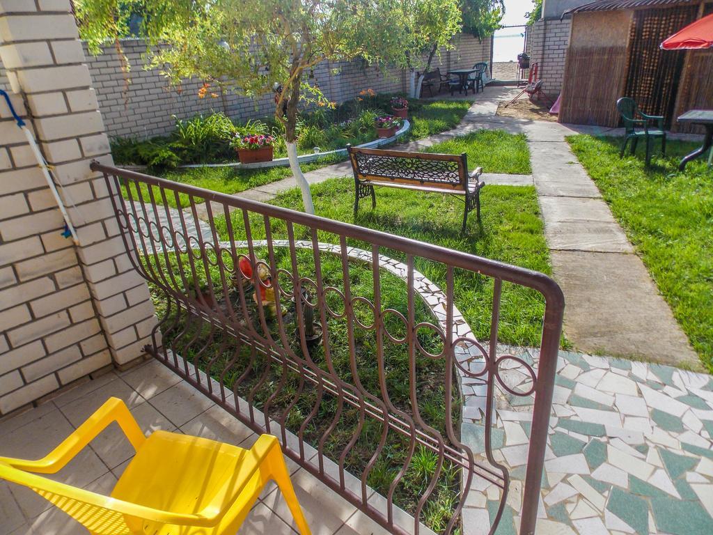 Akunamatata - Мини Отель Zatoka Exterior photo